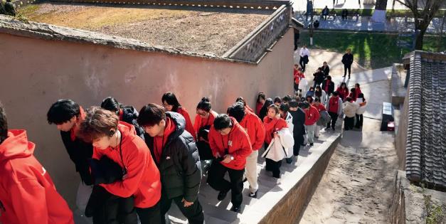 “延安時(shí)期隱蔽戰(zhàn)線”主題游徑思政研學(xué)活動(dòng)在延安舉行